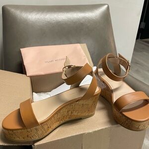 STUART WEITZMAN Neutral sandal Platform Flatform Wedge Neutral Tan NEW Size 6